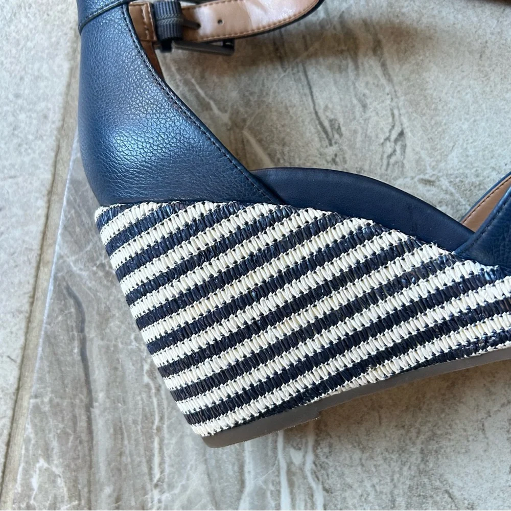 Vionic Marina Navy Stripe Leather Wedge Sandals, Size 9.5 EUC